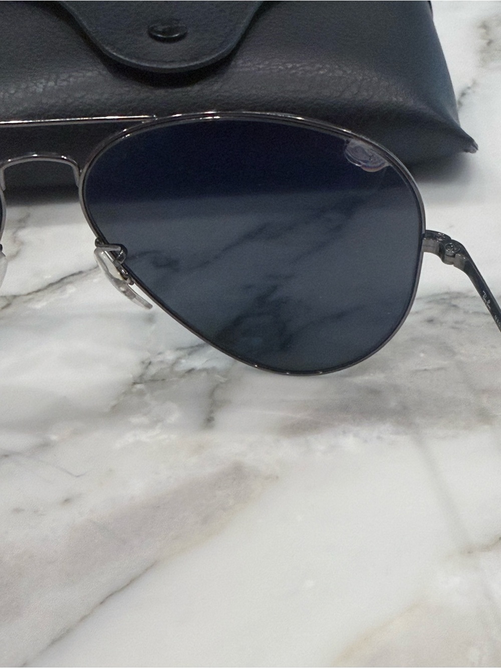 Ray-Ban Aviator Sunglasses in Black and Silver with Case - Picture 6 of 7